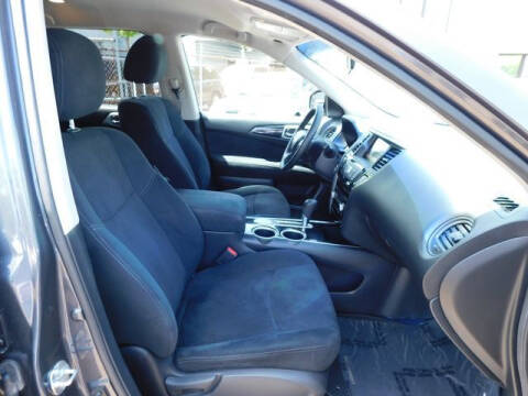 2013 Nissan Pathfinder S