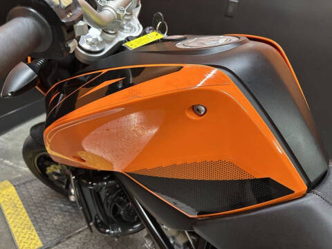 2017 KTM 690 Duke