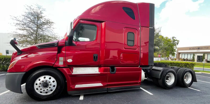 2021 Freightliner Cascadia