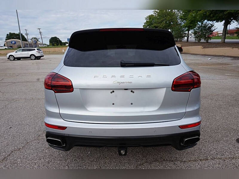 2016 Porsche Cayenne