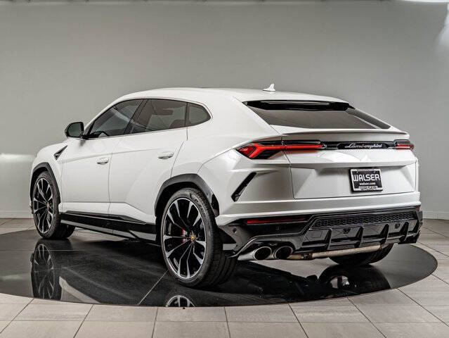 2022 Lamborghini Urus
