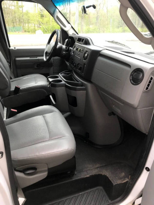 2014 Ford E-Series E-150