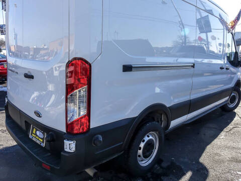 2024 Ford Transit 250