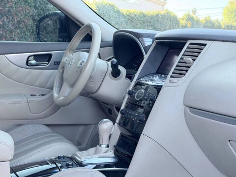 2013 Infiniti FX37