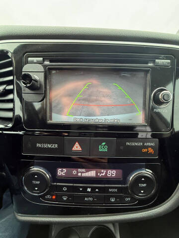 2015 Mitsubishi Outlander SE