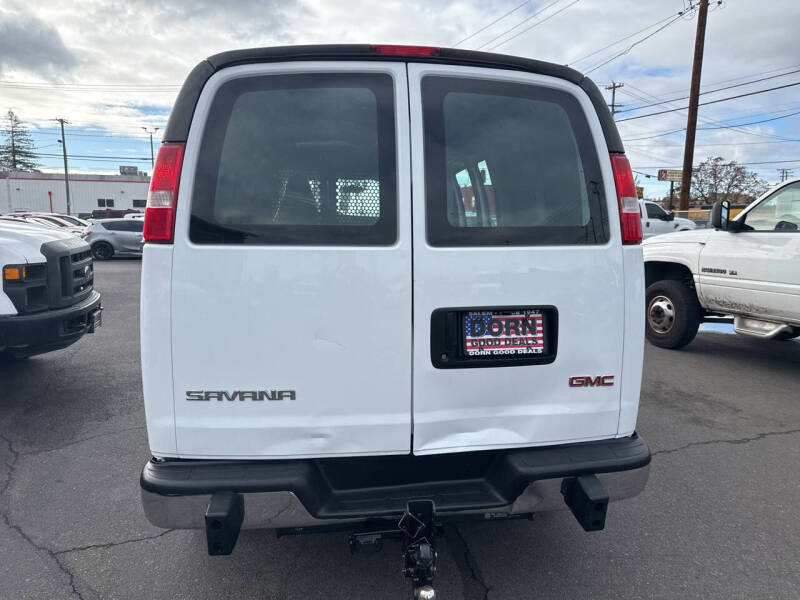 2017 GMC Savana 2500