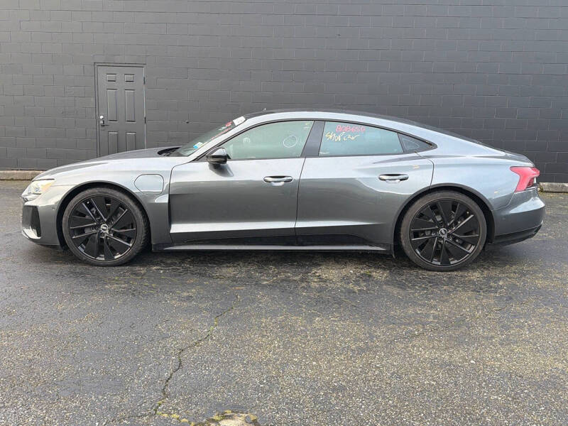 2022 Audi e-tron GT quattro Prestige