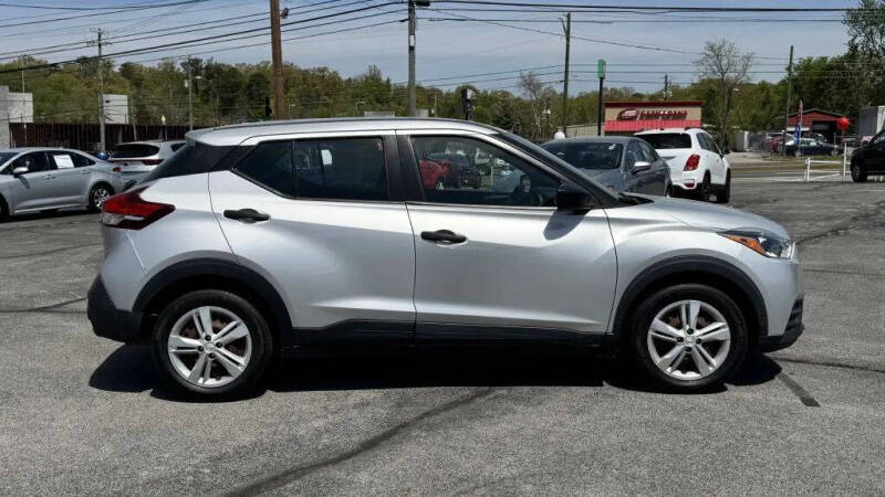 2020 Nissan Kicks S