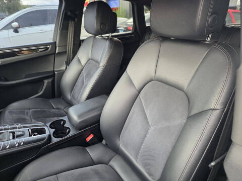 2016 Porsche Macan S