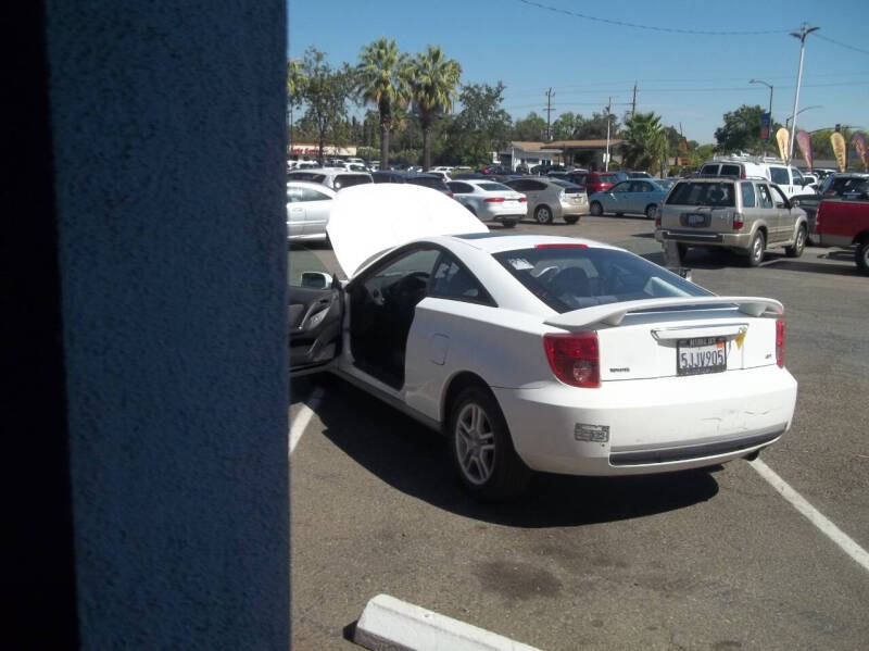 2004 Toyota Celica null photo 34