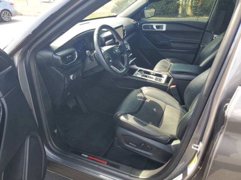 2022 Ford Explorer ST