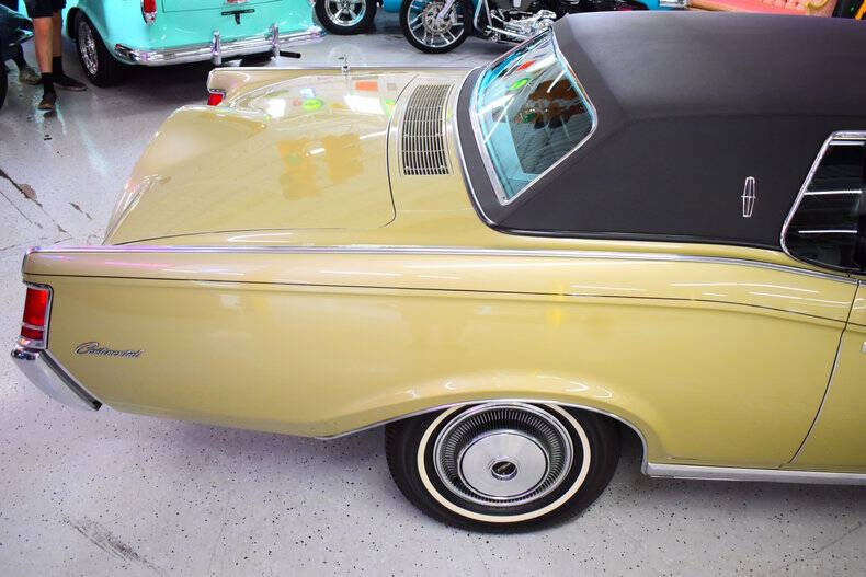 1971 Lincoln Continental