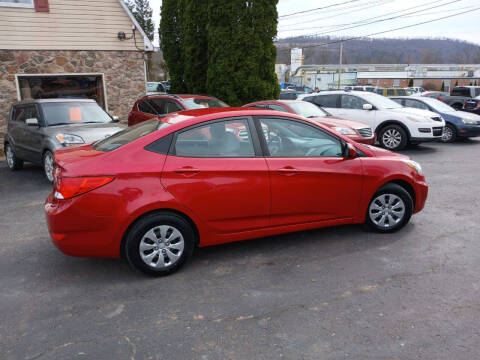 2017 Hyundai Accent SE