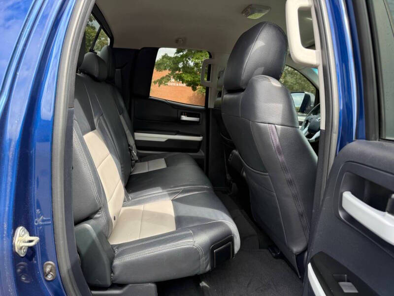 2015 Toyota Tundra SR