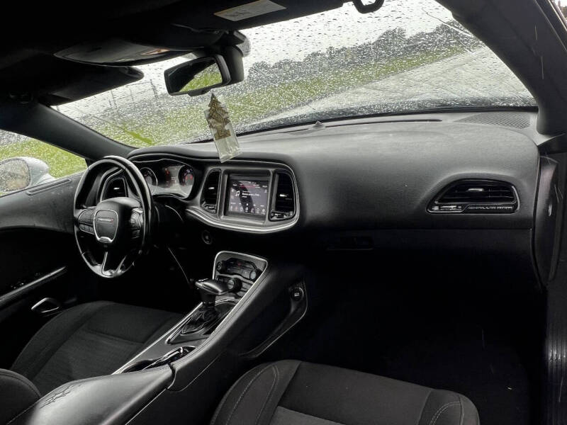 2020 Dodge Challenger SXT