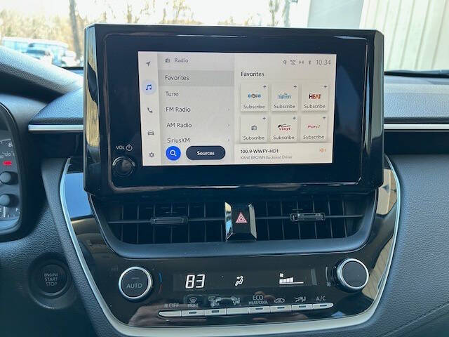 2024 Toyota Corolla Cross LE