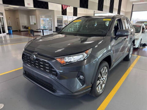 2020 Toyota RAV4 XLE Premium