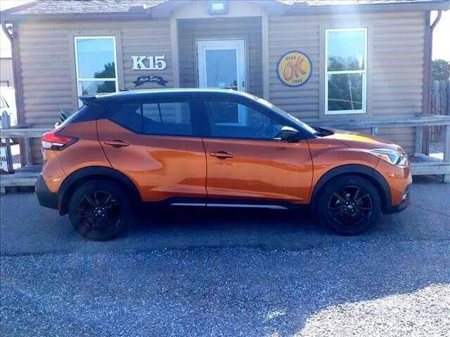 2020 Nissan Kicks SR