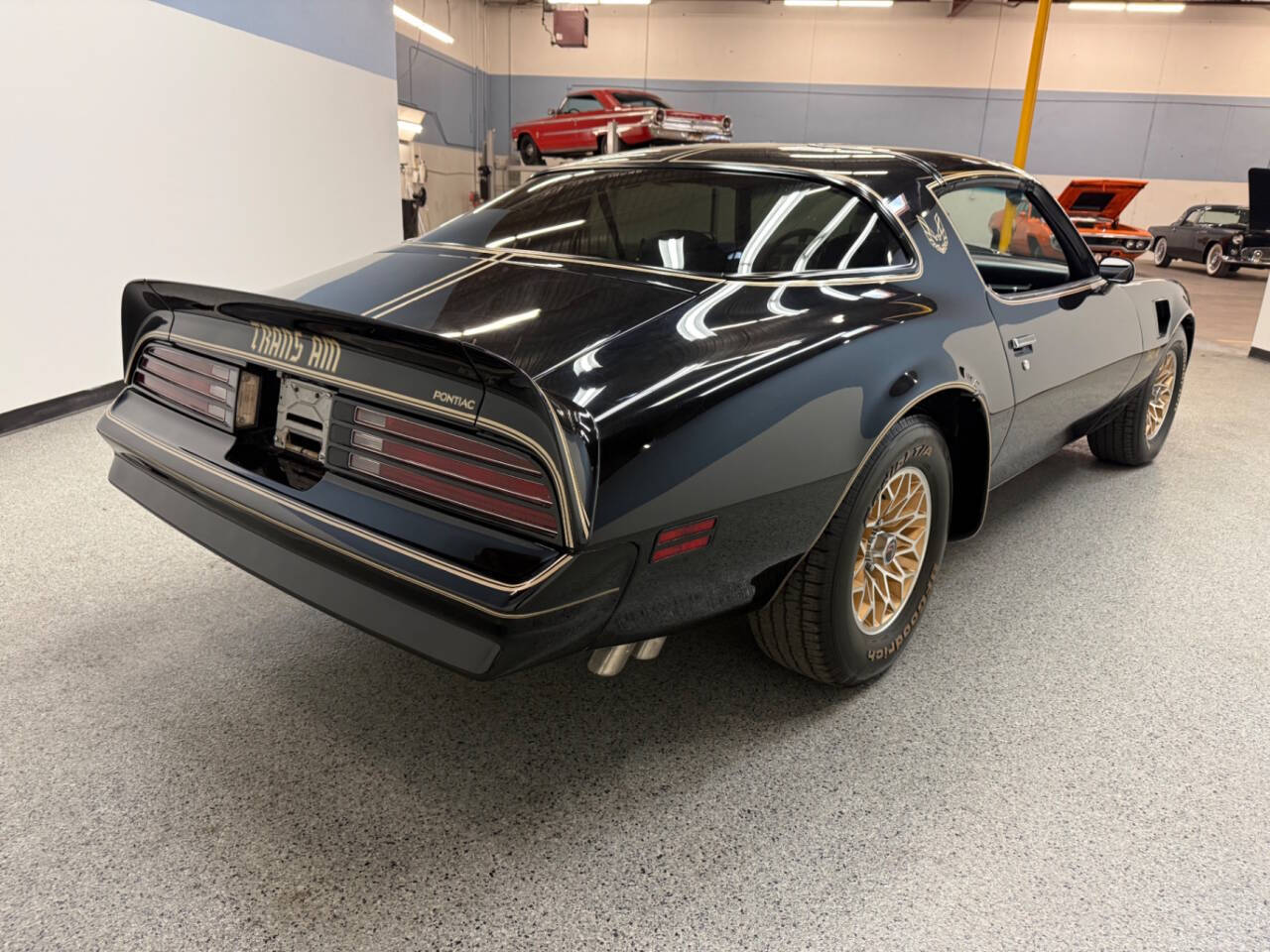 1977 Pontiac Firebird 17