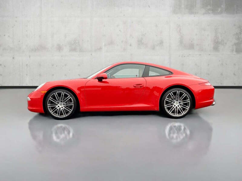2015 Porsche 911 Carrera
