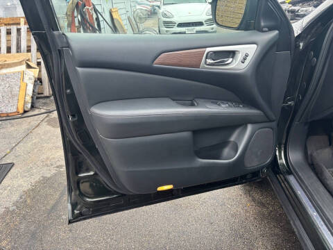 2018 Nissan Pathfinder S