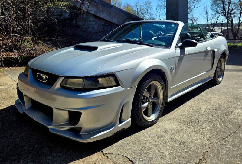 2004 Ford Mustang GT Deluxe