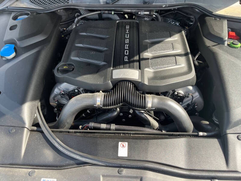 2017 Porsche Cayenne S