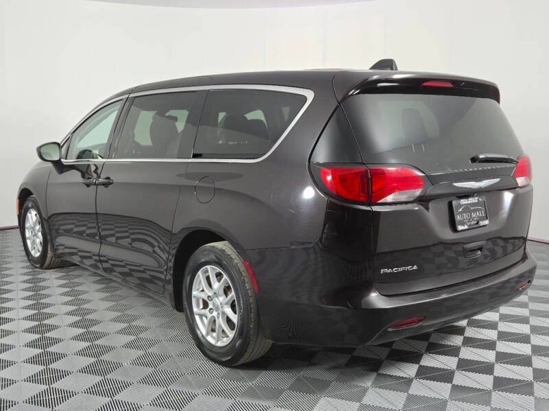 2017 Chrysler Pacifica LX