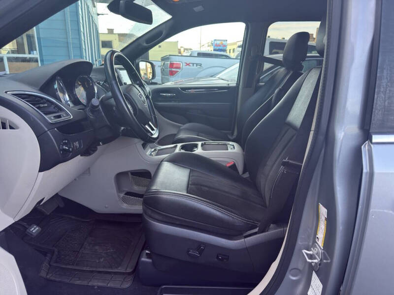 2020 Dodge Grand Caravan SXT
