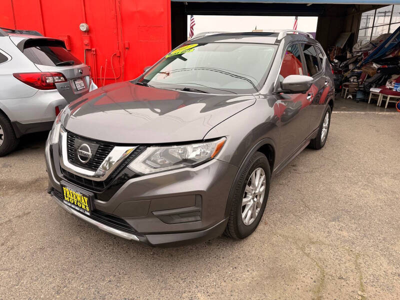 2017 Nissan Rogue SV