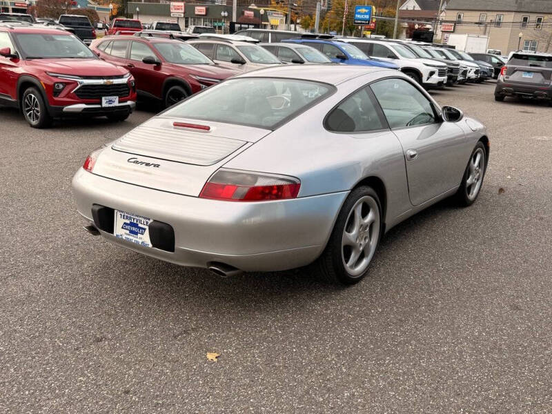 2001 Porsche 911 Carrera