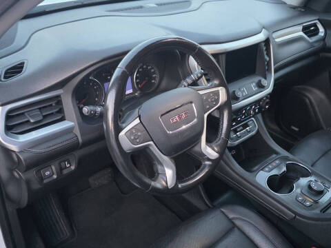 2020 GMC Acadia SLT