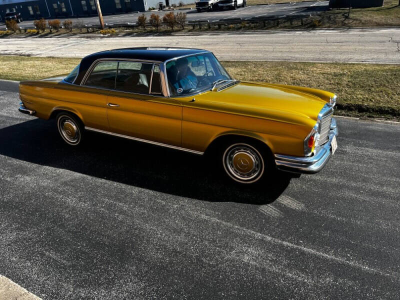 1971 Mercedes-Benz 280SE 3.5 Coupe for sale at Gullwing Motor Cars Inc in Astoria NY