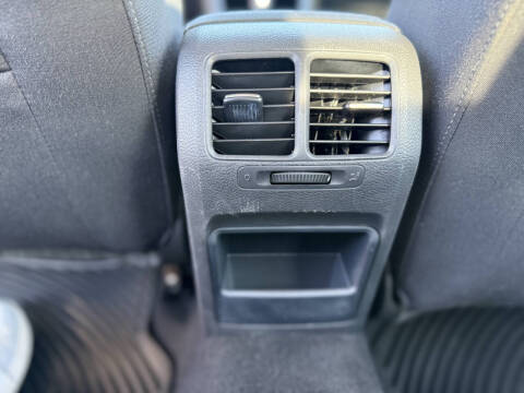 2012 Volkswagen Golf 2.5L PZEV