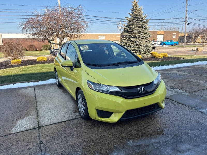 2015 Honda Fit LX's photo