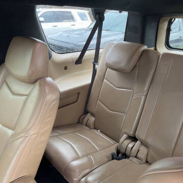 2018 Cadillac Escalade ESV Platinum