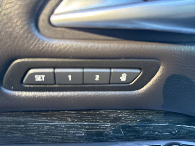 2021 Cadillac XT4 Premium Luxury