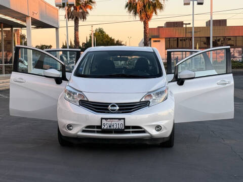 2016 Nissan Versa Note SV