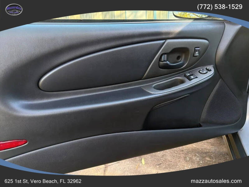 2000 Chevrolet Monte Carlo LS