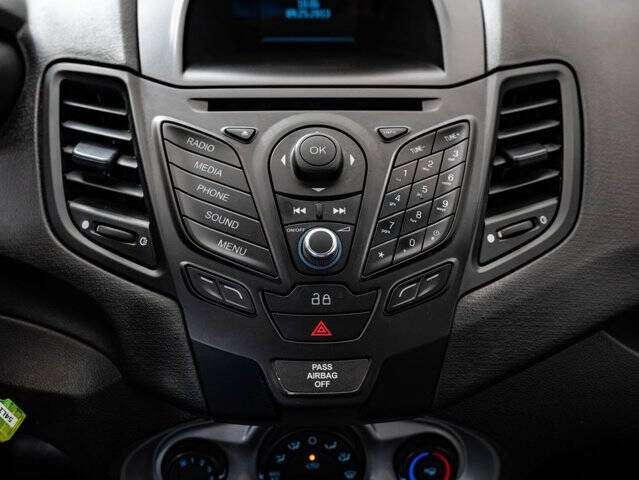 2015 Ford Fiesta SE