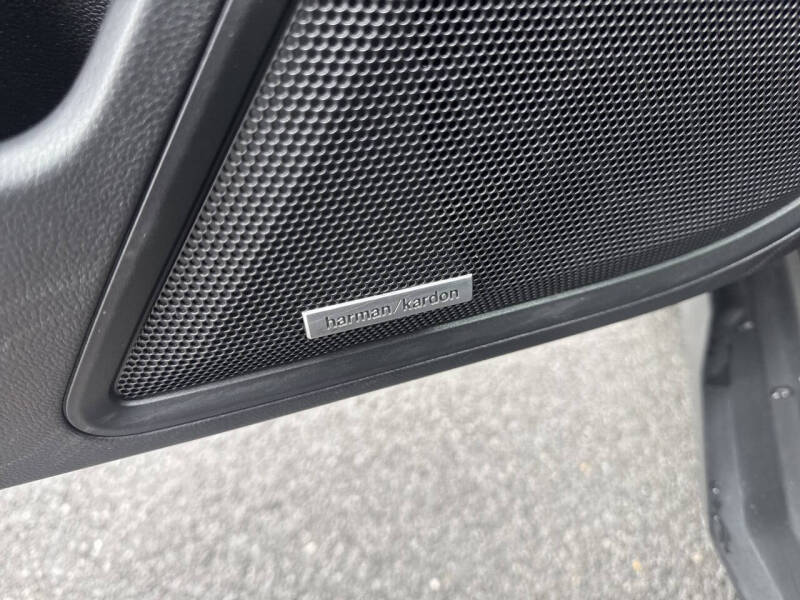 2023 Subaru Outback Touring