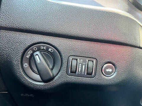 2017 Dodge Charger SE