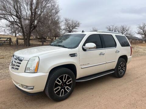 2007 Cadillac Escalade for sale at TNT Auto in Coldwater KS