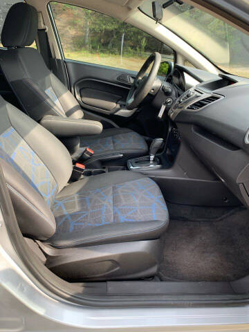 2012 Ford Fiesta SE