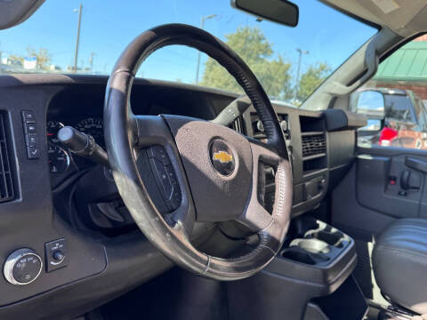 2021 Chevrolet Express 2500