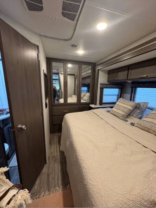 2024 Thor Motor Coach Resonate 29G