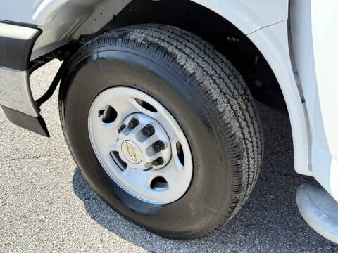 2024 Chevrolet Express 2500