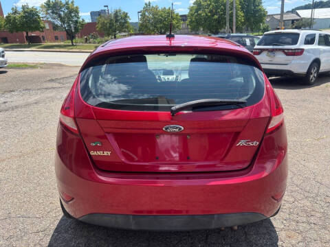 2011 Ford Fiesta SE