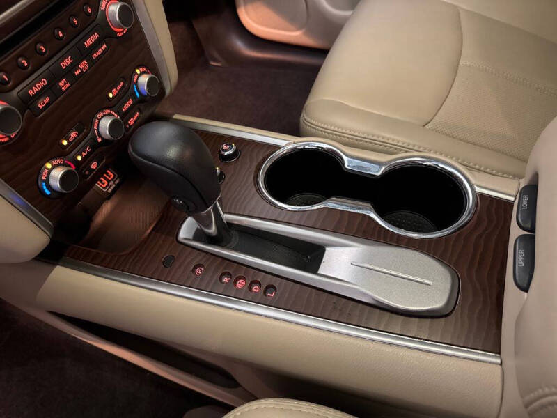 2018 Nissan Pathfinder Platinum