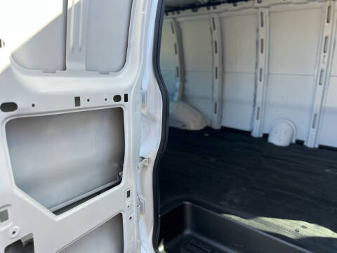 2021 Chevrolet Express 2500